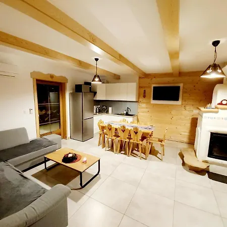 W Beskidach בקתה *