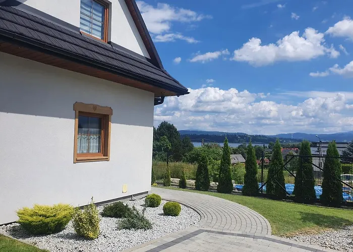 בקתה W Beskidach זאז'צ'ה