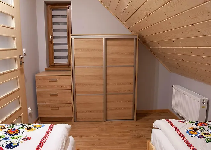 W Beskidach בקתה *