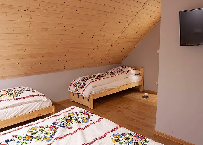 בקתה W Beskidach זאז'צ'ה